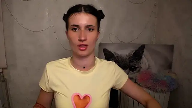 MaryEm976 online show from May 20, 2026, 10:21 am
