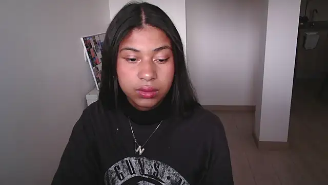 dark enchantress  online show from January 11, 2025, 9:57 pm