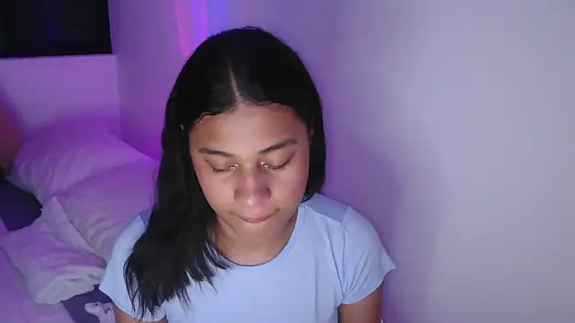 dark enchantress  online show from March 18, 2025, 12:05 am