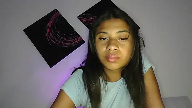 dark enchantress  online show from October 19, 2025, 8:53 pm