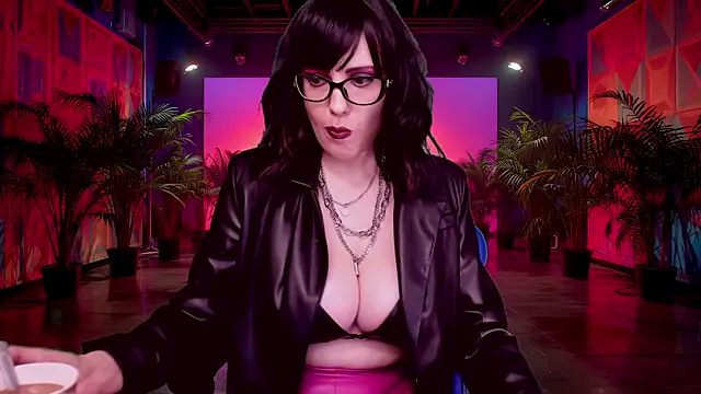 RoseBlooom online show from October 8, 2025, 3:26 am