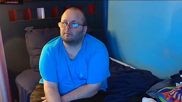 lefty15242 online show from September 29, 2025, 5:12 am