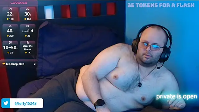 lefty15242 online show from October 27, 2025, 1:53 am