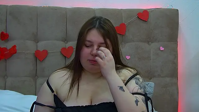 LillianKim online show from February 16, 2025, 7:05 pm