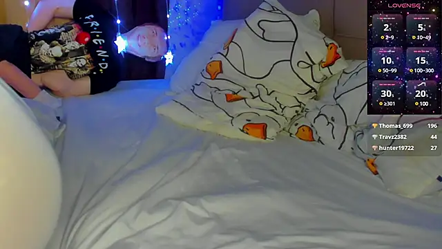 92yourbitch922 online show from February 12, 2025, 8:29 pm