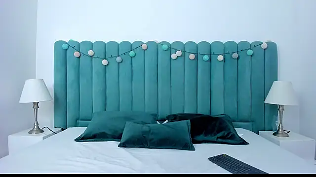 marianaaguii online show from December 29, 2024, 1:38 pm