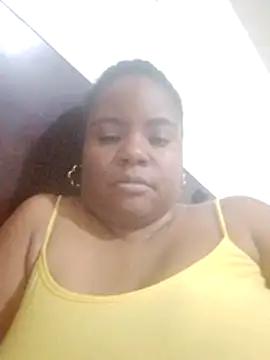 Snapshot of bigtitssxx chatting on May 15, 2026, 2:46 pm bigtitssxx online show from May 15, 2026, 2:46 pm