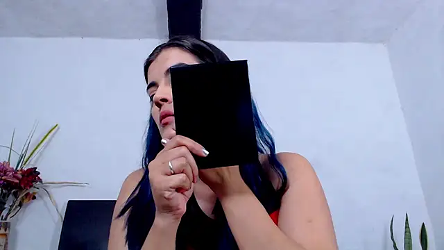 AikoTailor online show from September 18, 2025, 11:07 pm