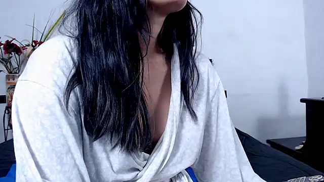 AikoTailor online show from November 24, 2025, 11:10 am