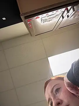 cinnatitties online show from September 12, 2025, 1:44 pm