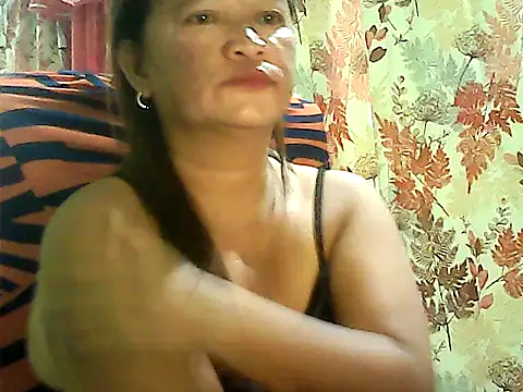 Snapshot of hott_scarlett chatting on June 3, 2026, 9:53 pm hott scarlett online show from June 3, 2026, 9:53 pm