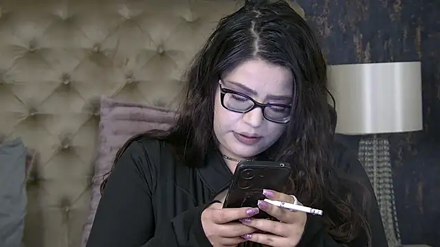 Snapshot of AriaRussell chatting on May 3, 2026, 8:15 pm AriaRussell online show from May 3, 2026, 8:15 pm