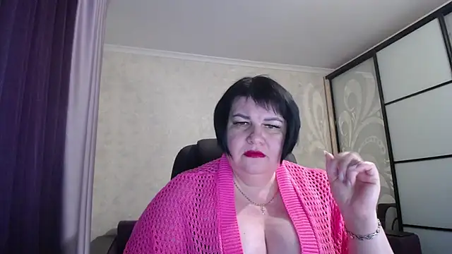 JuicyLady Di online show from February 9, 2025, 3:12 pm