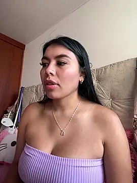 Abby-Sophia online show from January 7, 2025, 7:59 pm