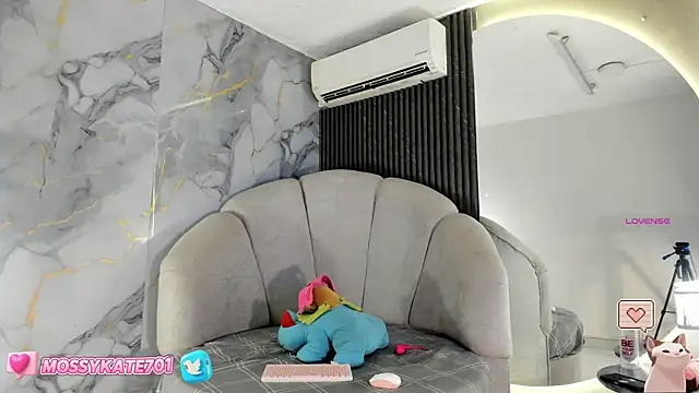 Katemoss70 online show from February 9, 2025, 12:19 pm