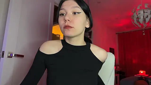 pinkdolly18 online show from January 14, 2025, 9:51 pm