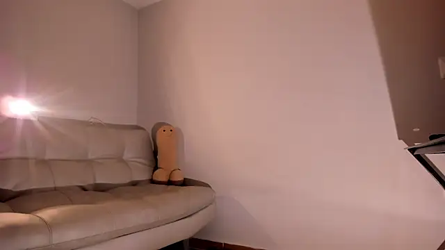 ArchieCollins online show from February 7, 2025, 1:47 am