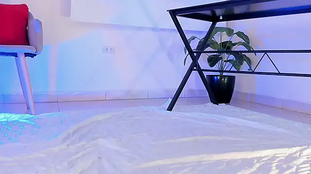 ArchieCollins online show from November 14, 2025, 9:19 am