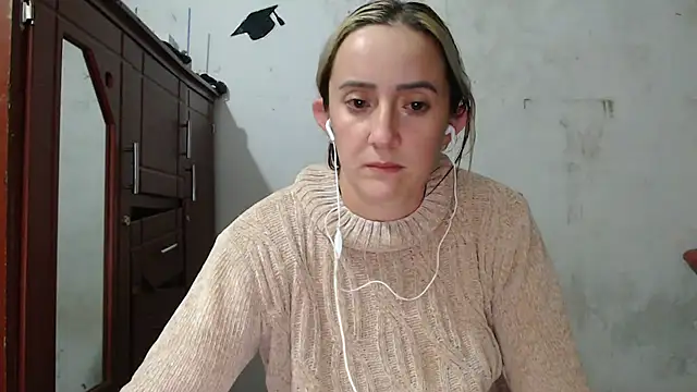 DeepAnal07 online show from April 21, 2026, 4:41 am