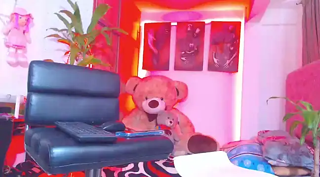 Hotgiirl 1 online show from February 15, 2025, 7:06 pm