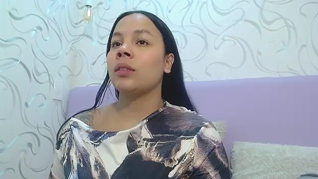 EmilyQueen3x online show from November 15, 2025, 3:19 pm