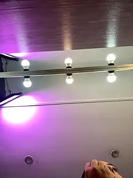 MartinnaBonnet online show from November 24, 2025, 10:15 am