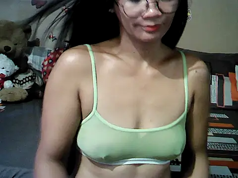 Snapshot of Mia_Rein chatting on July 17, 2026, 2:29 am Mia Rein online show from July 17, 2026, 2:29 am