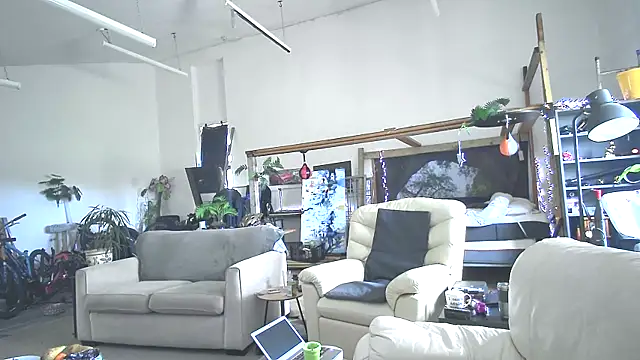 iamsex6969 online show from April 21, 2026, 1:06 pm