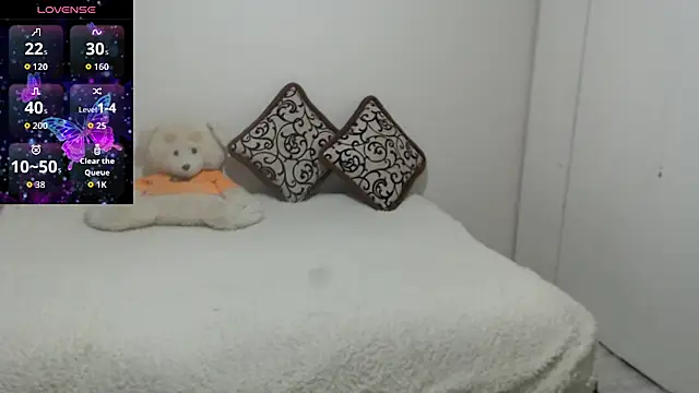 MargotLot online show from October 25, 2025, 12:13 pm