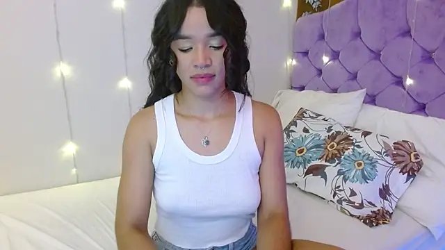 Snapshot of kiarablue chatting on January 11, 2025, 5:41 am kiarablue online show from January 11, 2025, 5:41 am