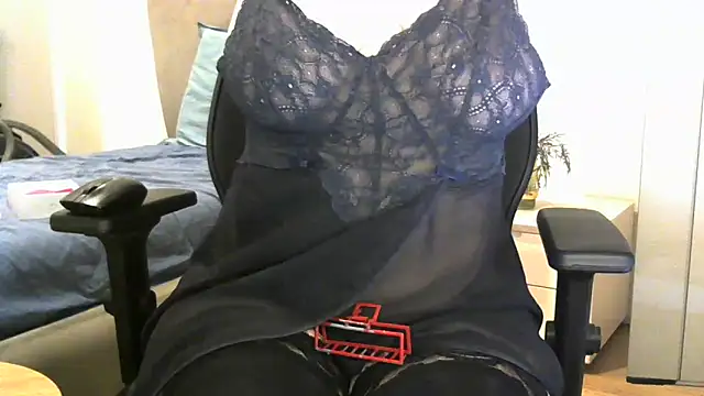 damarossa87 online show from February 28, 2025, 10:20 am