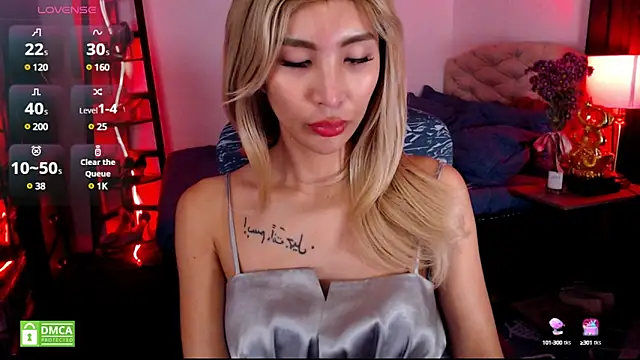 Snapshot of BunnieAngel chatting on February 5, 2025, 2:08 am BunnieAngel online show from February 5, 2025, 2:08 am