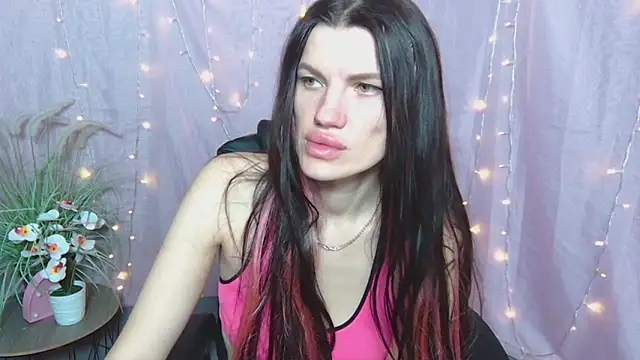 MilaLoona online show from April 23, 2026, 6:03 am