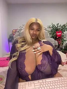 BigFineSelena online show from January 24, 2025, 12:31 pm