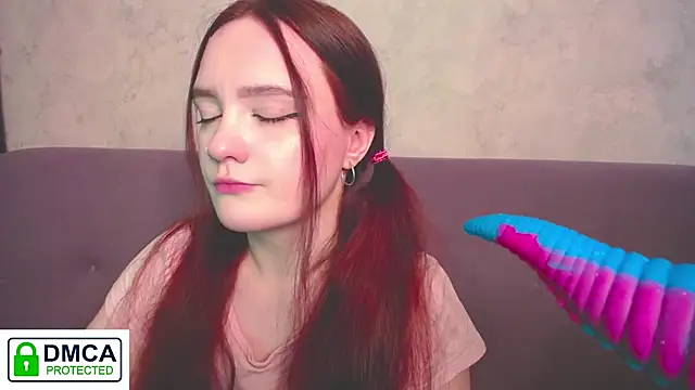 Alyssa   Scarlet online show from November 14, 2025, 9:08 am