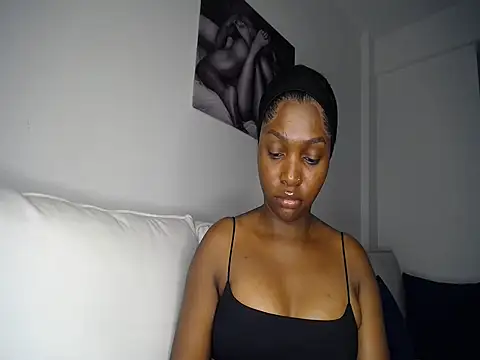 Snapshot of Pretty_Liya08 chatting on October 7, 2025, 4:26 pm Pretty Liya08 online show from October 7, 2025, 4:26 pm