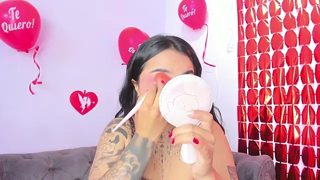 miss soffi  online show from February 18, 2026, 12:56 pm