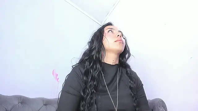 miss soffi  online show from April 21, 2026, 6:34 pm