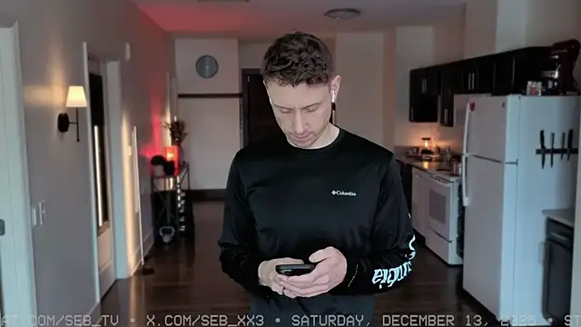 Snapshot of seb_tv chatting on December 13, 2025, 8:25 pm seb tv online show from December 13, 2025, 8:25 pm