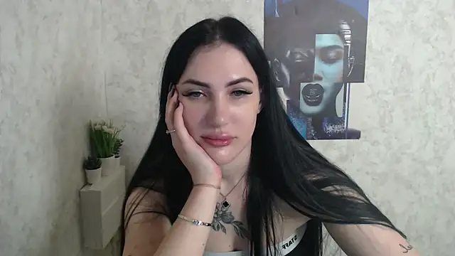 MisssShy  online show from November 12, 2025, 7:42 am