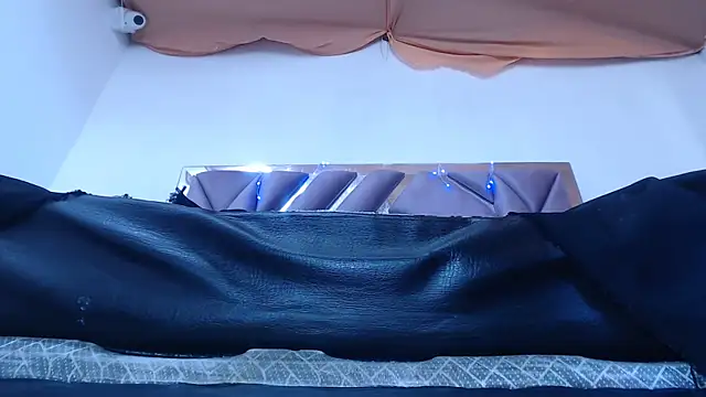 morenahott1 online show from January 7, 2025, 2:51 pm