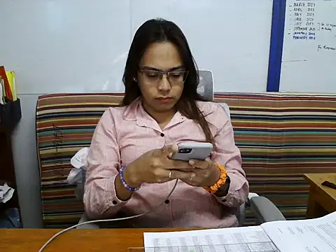 Your PrettyGirlxxx online show from February 27, 2025, 5:34 am