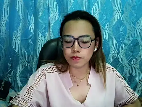 Your PrettyGirlxxx online show from September 18, 2025, 6:04 am