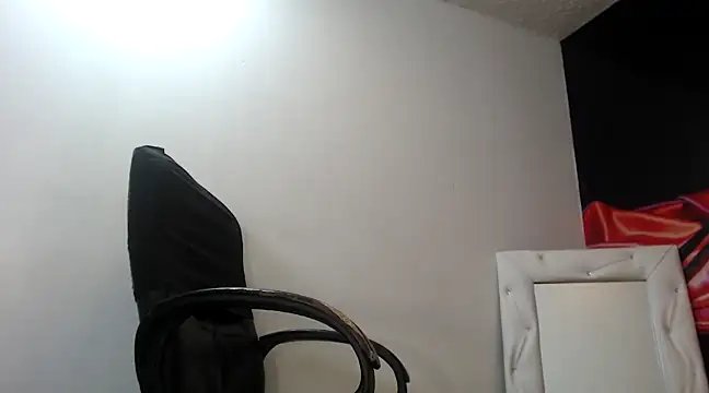 Hana    online show from March 21, 2025, 9:23 am