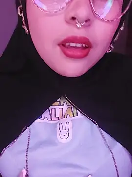 Hana    online show from June 18, 2026, 7:51 pm