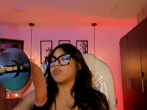 Snapshot of Olivia_ds chatting on January 28, 2025, 7:22 am Olivia ds online show from January 28, 2025, 7:22 am