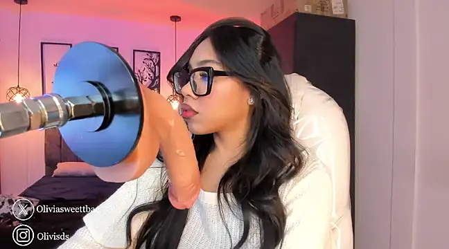 Snapshot of Olivia_ds chatting on January 30, 2025, 4:16 am Olivia ds online show from January 30, 2025, 4:16 am