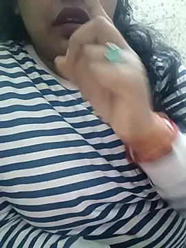 rekhabb123 online show from January 16, 2026, 4:05 am