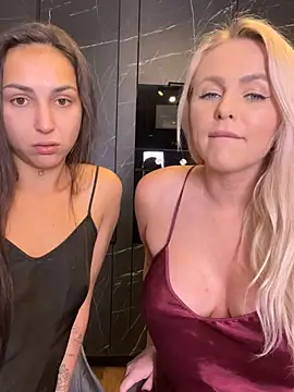 Snapshot of Keep_us_wild chatting on December 19, 2024, 9:07 am Keep us wild online show from December 19, 2024, 9:07 am