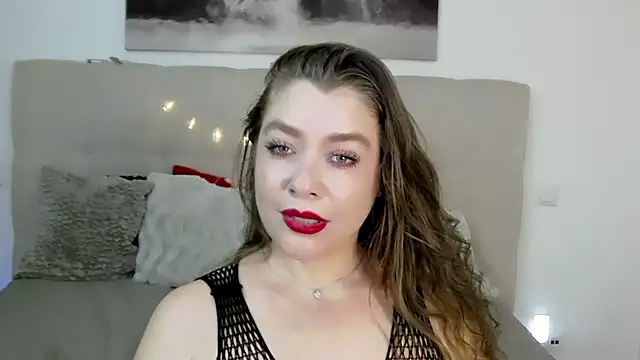 PetersEmily online show from December 12, 2024, 1:06 pm